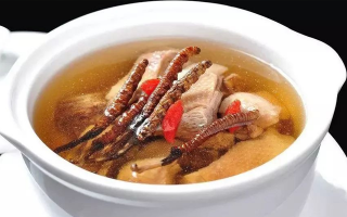 冬蟲夏草煲湯的最佳季節(jié)，喝對事半功倍